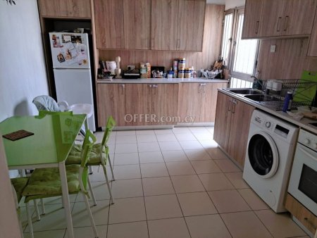 3 Bed Semi-Detached House for rent in Kato Polemidia, Limassol - 3