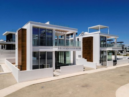 4-Bedroom Villa Centrally Protaras - 14
