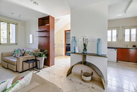 4 Bed Detached Villa for rent in Kissonerga, Paphos - 7