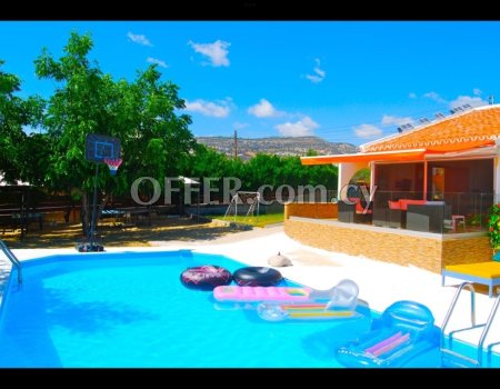 Luxury 2 bedrooms villa with swimming pool 10m x 5m AVAILABLE FOR SHORT TERM OR LONG TERM. - 4
