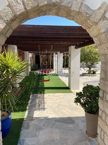 Villa For Sale in Peyia, Paphos - PA10258 - 4