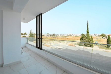 2 Bed Apartment for Rent in Vergina, Larnaca - 2