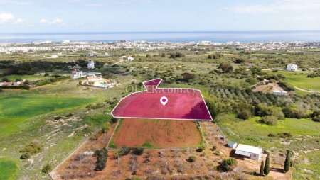 83 share of an agricultural field located in Paralimni Ammochostos. - 1