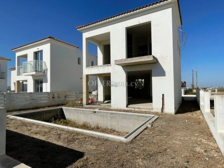 3 Bed House for Sale in Dromolaxia, Larnaca - 8