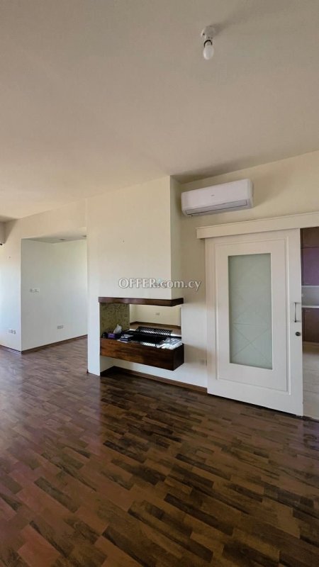 4 Bed Apartment for Sale in Faneromeni, Larnaca - 10