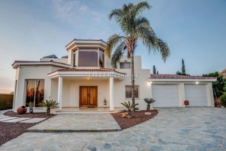 4 Bed Detached Villa for rent in Mesogi, Paphos - 10