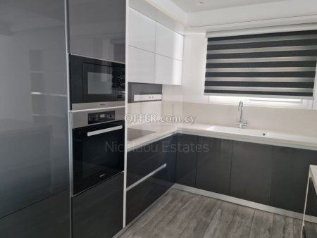 Fully renovated three bedroom furnished flat in Mesa Gitonia. - 8
