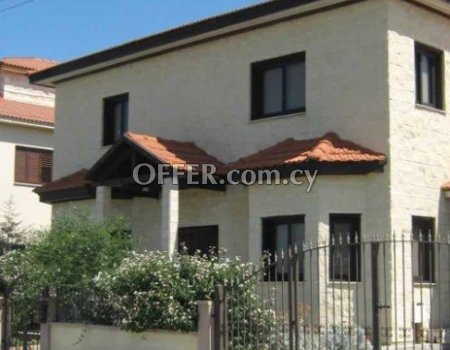 For Sale, Three-Bedroom Detached House in Dali
