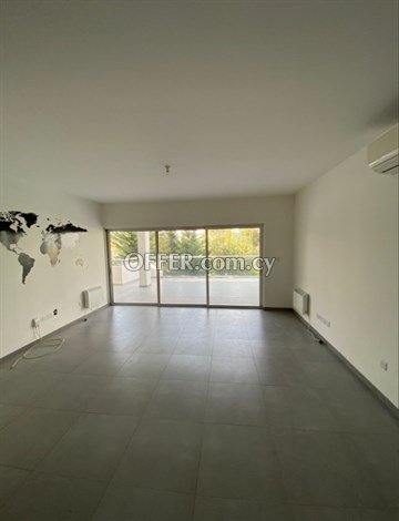 3 Bedroom Penthouse Apartment With Large Veranda  In Aglantzia, Nicosi - 2