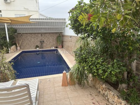 Three Bedroom plus Office Bungalow with Private Swimming Pool in Strovolos - 1