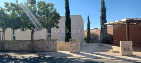 House (Maisonette) in Chlorakas, Paphos for Sale