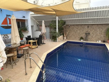 Three Bedroom plus Office Bungalow with Private Swimming Pool in Strovolos - 9