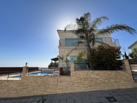 4 Bed Semi-Detached House for rent in Agia Filaxi, Limassol