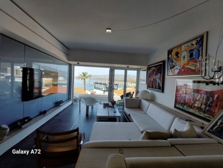 Amazing 2 Bedrooms Townhouse with unobstracted sea views