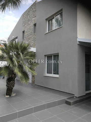 5 Bedroom Sea View Villa With Swimming Pool / Rent In Germasogia, Lima