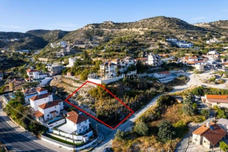 Residential plot in Palodeia Limassol