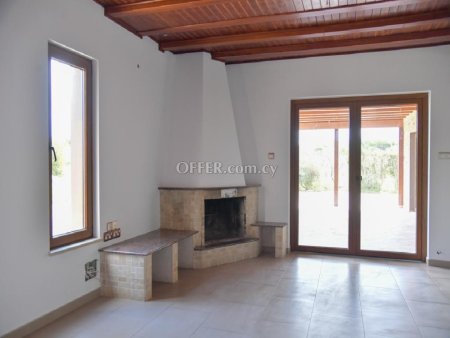 New For Sale €415,000 Villa 5 bedrooms, Detached Aradippou Larnaca - 11