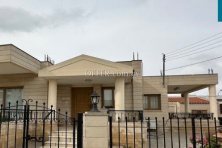 New For Sale €400,000 House (1 level bungalow) 3 bedrooms, Detached Strovolos Nicosia - 2