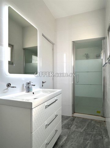 1 Bedroom Apartment  In Agios Tychonas, Limassol - 6