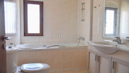 New For Sale €415,000 Villa 5 bedrooms, Detached Aradippou Larnaca - 5