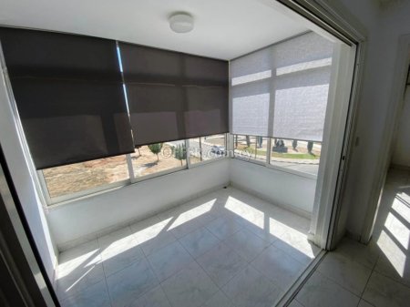 Spacious 2 Bedrooms Apartment in Pafos Center - 3
