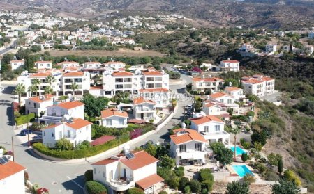 Villa For Sale in Peyia, Paphos - DP4088