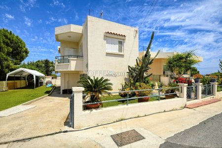 4 Bed Detached Villa for Sale in Deryneia, Ammochostos - 11