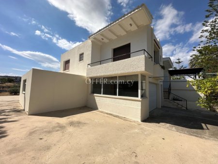 3 Bed Detached Villa for rent in Parekklisia, Limassol - 11