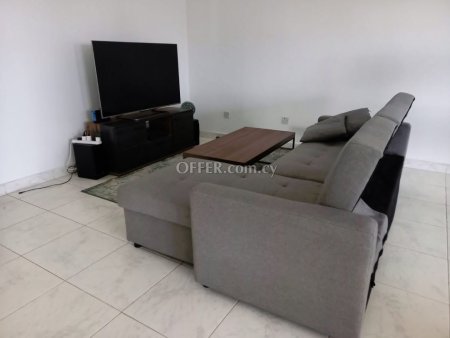 Spacious 2 Bedrooms Apartment in Pafos Center - 10