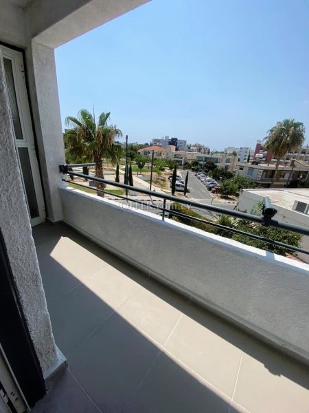 Spacious 2 Bedrooms Apartment in Pafos Center - 5