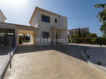 3 Bedroom Villa  In Kouklia, Pafos - With Private Swimming Pool