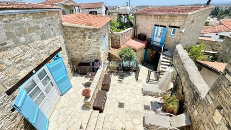 4 Bedroom Stunning Traditional House Tochni Larnaca