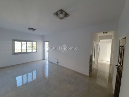 FULLY RENOVATED 2 BEDROOM APARTMENT - 9