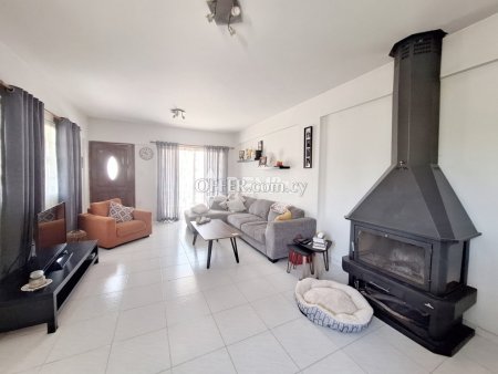 House For Sale in Paphos City Center, Paphos - DP4102 - 11