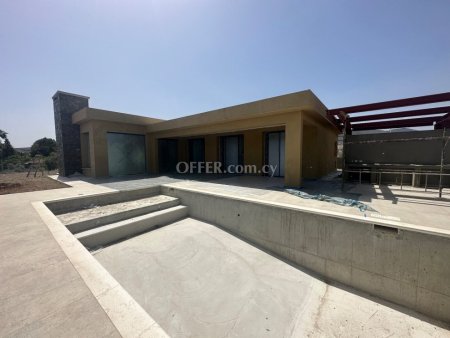 3 Bed Detached House for rent in Parekklisia, Limassol - 11