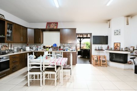 3 Bed House for Sale in Livadia, Larnaca - 9