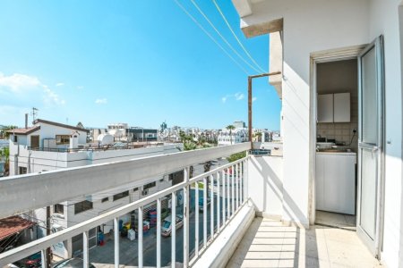 2 Bed Apartment for Sale in Chrysopolitissa, Larnaca - 7