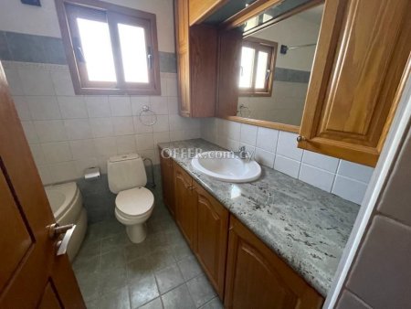 4-bedroom Detached Villa 210 sqm in Limassol (Town) - 7