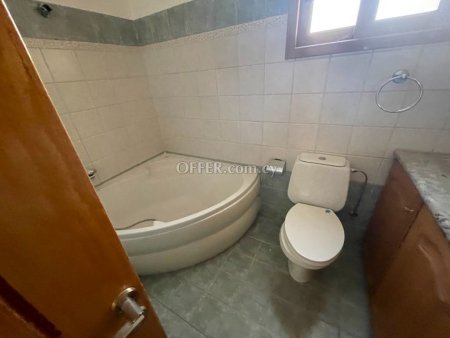 4-bedroom Detached Villa 210 sqm in Limassol (Town) - 6