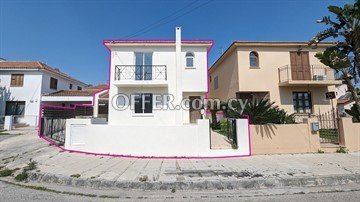 Four bedroom house in Lakatamia, Nicosia - 5