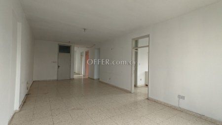 Three bedroom apartment in Strovolos Nicosia - 7