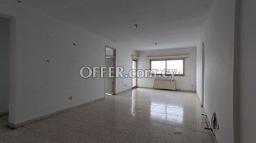 Three bedroom apartment in Strovolos , Nicosia - 3