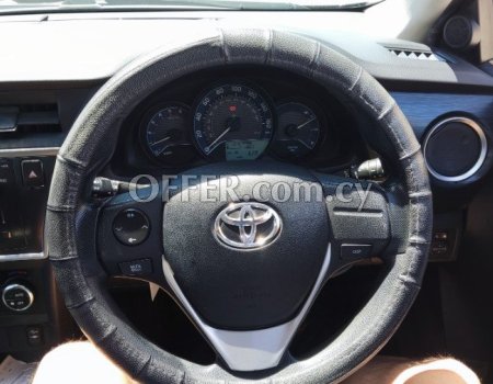 2014 Toyota Auris 1.4L Diesel Manual Hatchback - 5