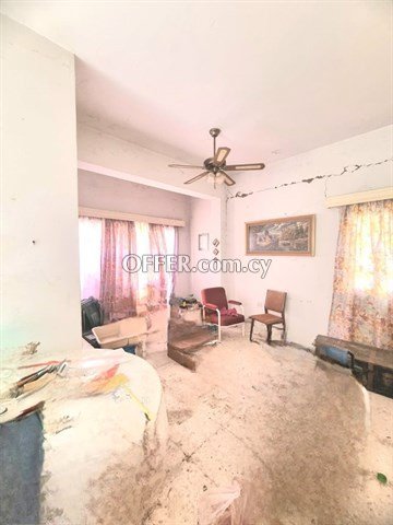 3 Bedroom House  In Kaimakli, Nicosia- Density 90% - 1