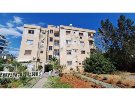 Large 4 bedroom apartment with potential for 10.1 gross rental yield
