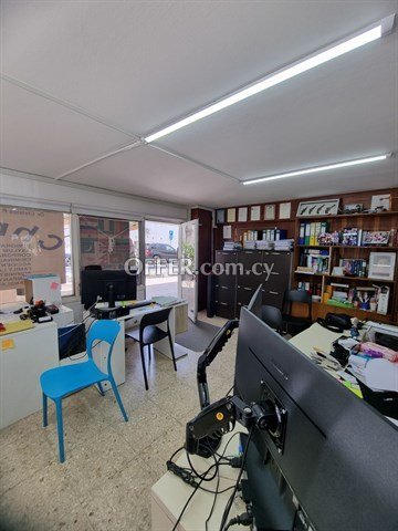 Shop Οr Office 25 Sq.m.  In AgioI Omologites, Nicosia - 2