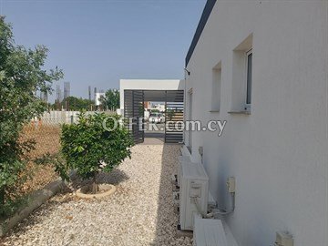 4 Bedroom House  In Perfect Condition Almost New  In Lakatamia, Nicosi - 3