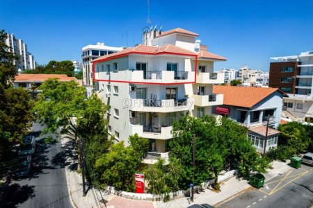 Three bedroom apartment in Agioi Omologites Nicosia