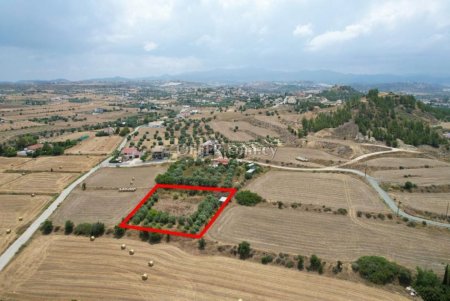 Residential field in Pera Nicosia - 2