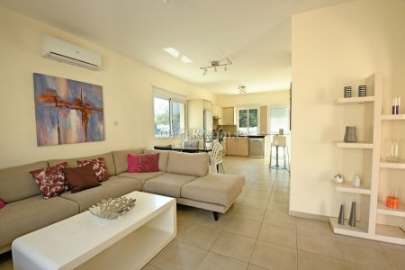 4 Bed Detached Villa for Sale in Protaras, Ammochostos - 6